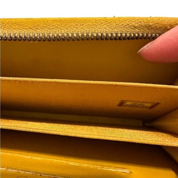 CHANEL Yellow Quilted Wristlet - Picture 13 of 16